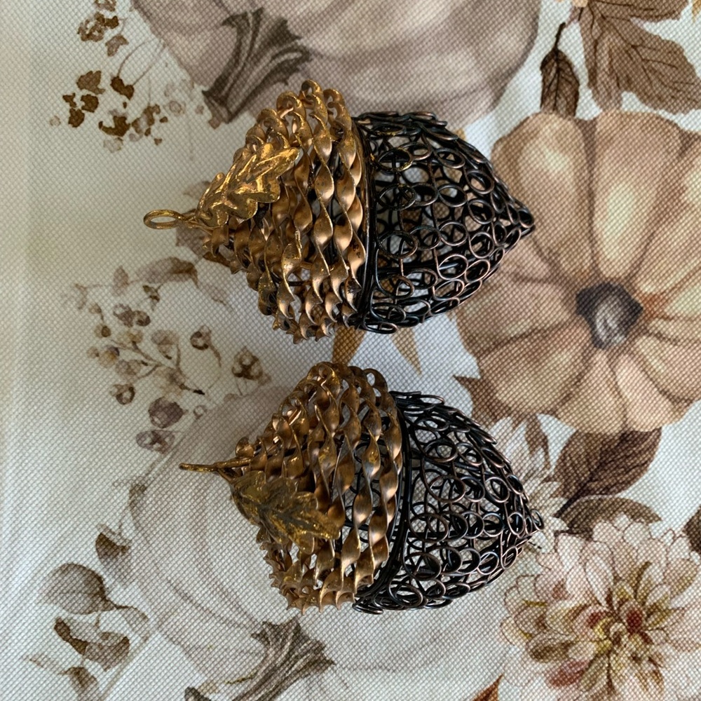 Pier 1 Black and Gold Acorn Ornaments - Picture 2 of 2